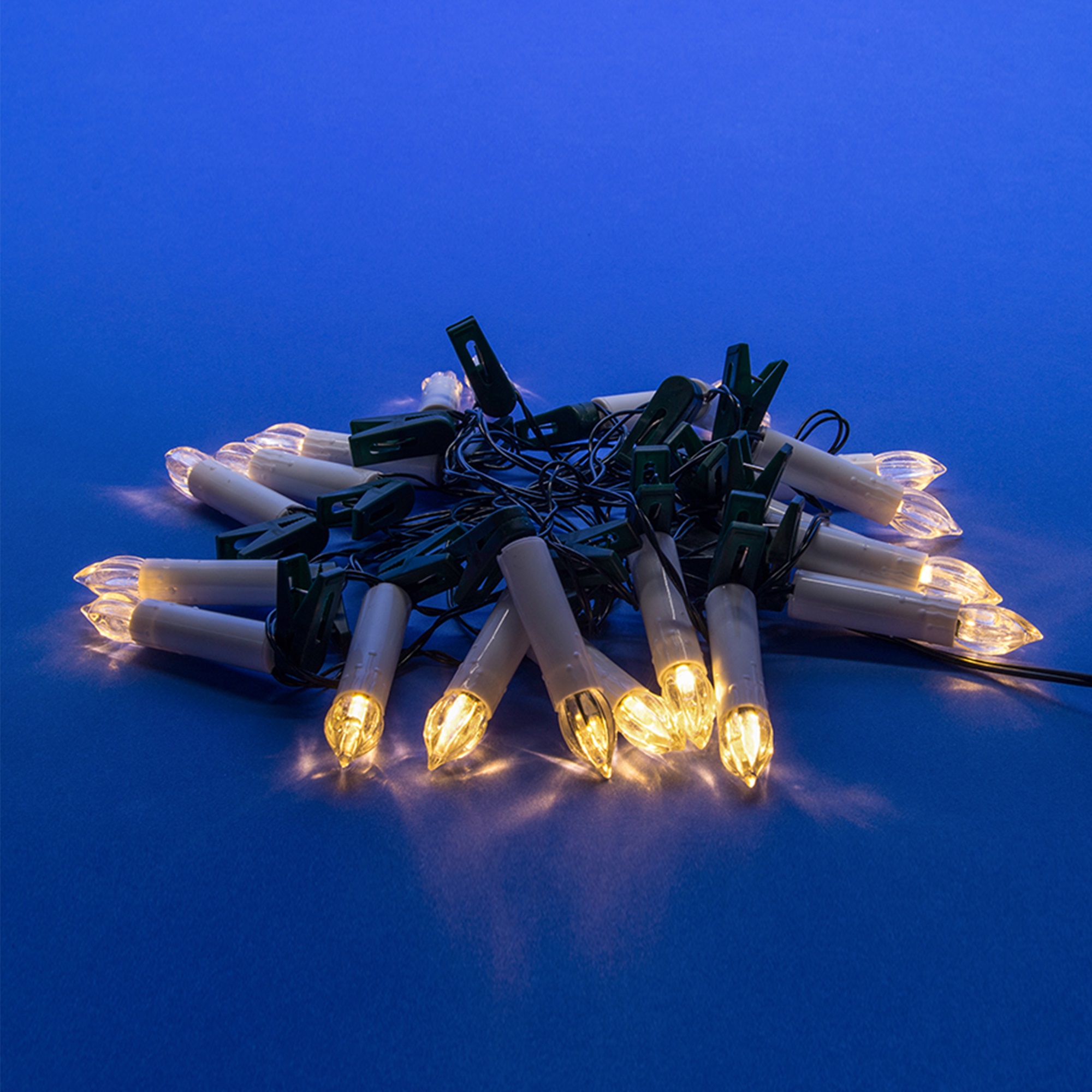 ULD-S0400-020-SGA WARM WHITE IP20 CANDLES Гирлянда светодиодная Свечки. 4м. 20 светодиодов. Теплый белый свет. Постоянное свечение. Провод зеленый. ТМ Uniel
